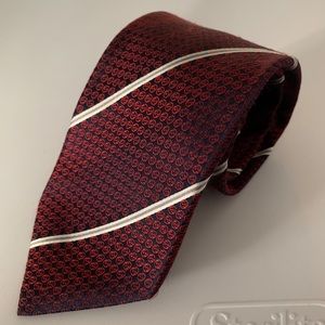 Gucci Men’s tie with double GG monogram pattern